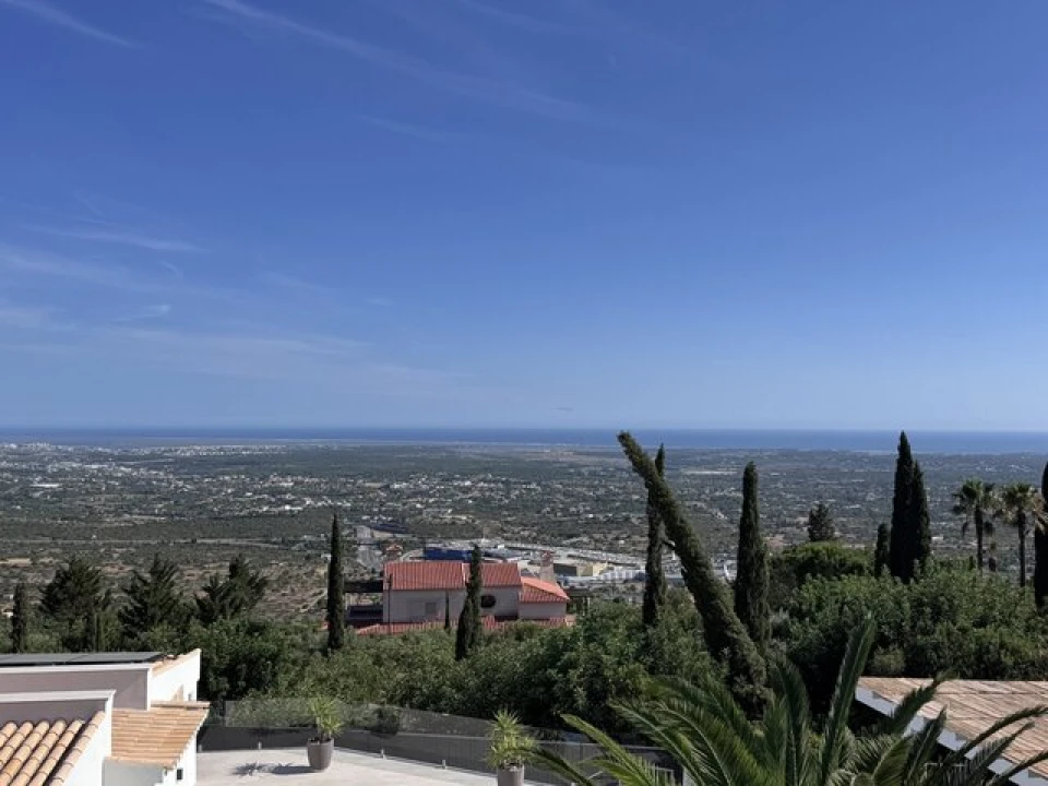 Moradia T3 para Venda em Loule (São Sebastião) Foto 7