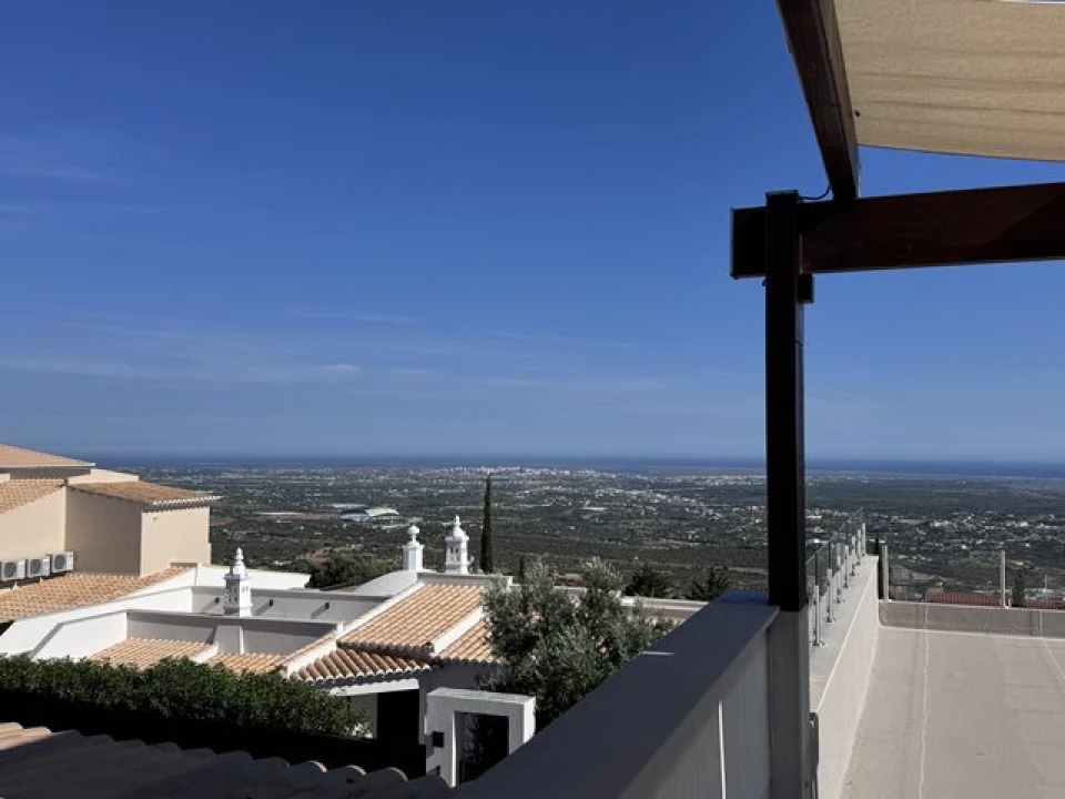 Moradia T3 para Venda em Loule (São Sebastião) Foto 18