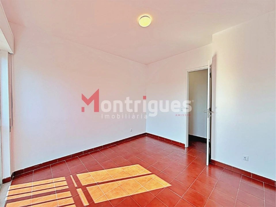 Apartamento T3 para Venda em Montijo e Afonsoeiro Foto 1