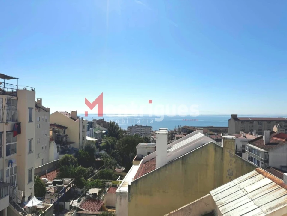 Apartamento T2 para Venda em São Vicente Foto 1