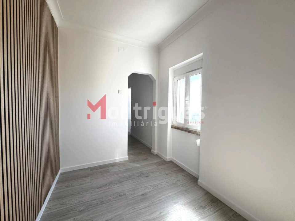 Apartamento T2 para Venda em São Vicente Foto 13