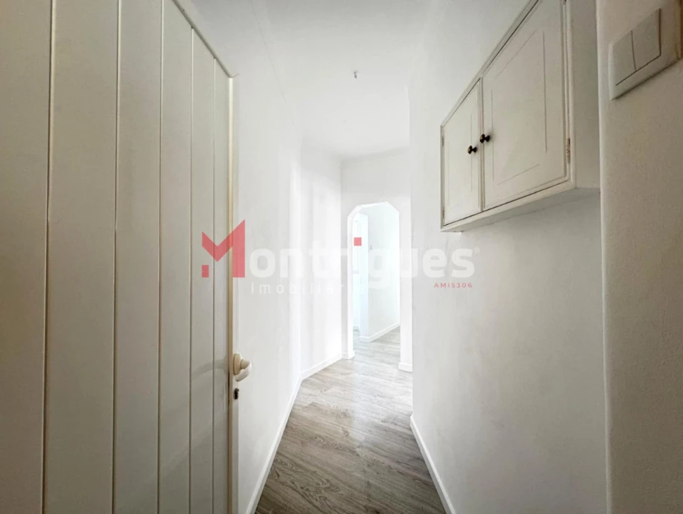 Apartamento T2 para Venda em São Vicente Foto 14
