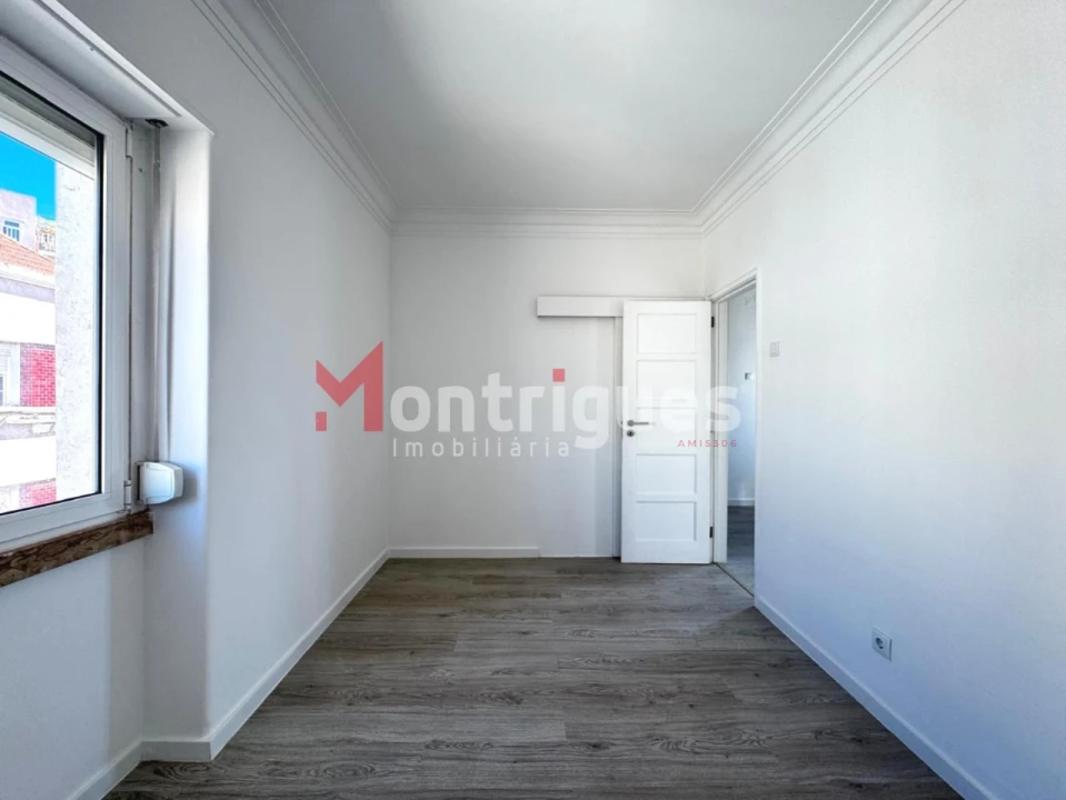 Apartamento T2 para Venda em São Vicente Foto 15