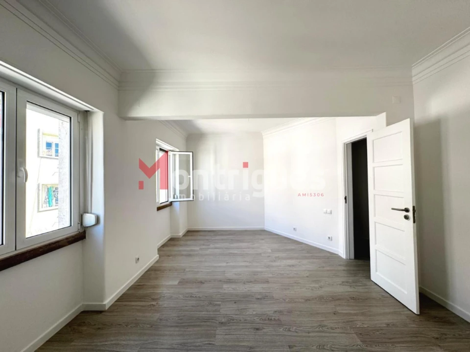 Apartamento T2 para Venda em São Vicente Foto 9