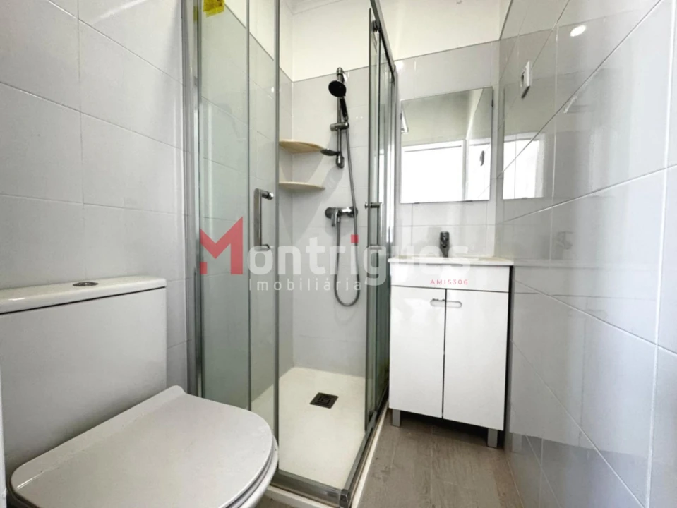 Apartamento T2 para Venda em São Vicente Foto 17