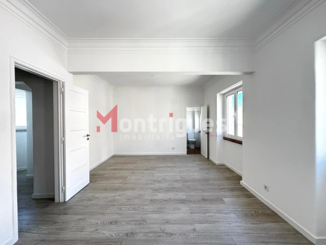 Apartamento T2 para Venda em São Vicente Foto 10