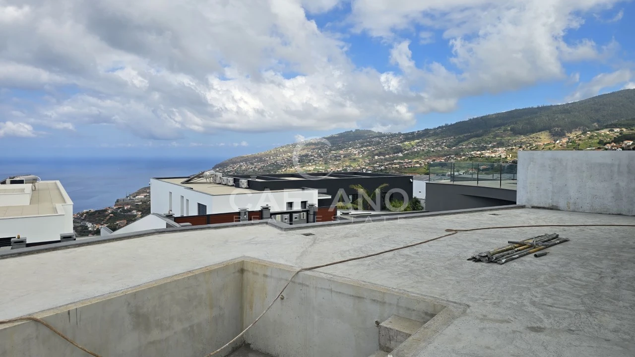 Moradia T4 para Venda em Arco da Calheta Foto 47
