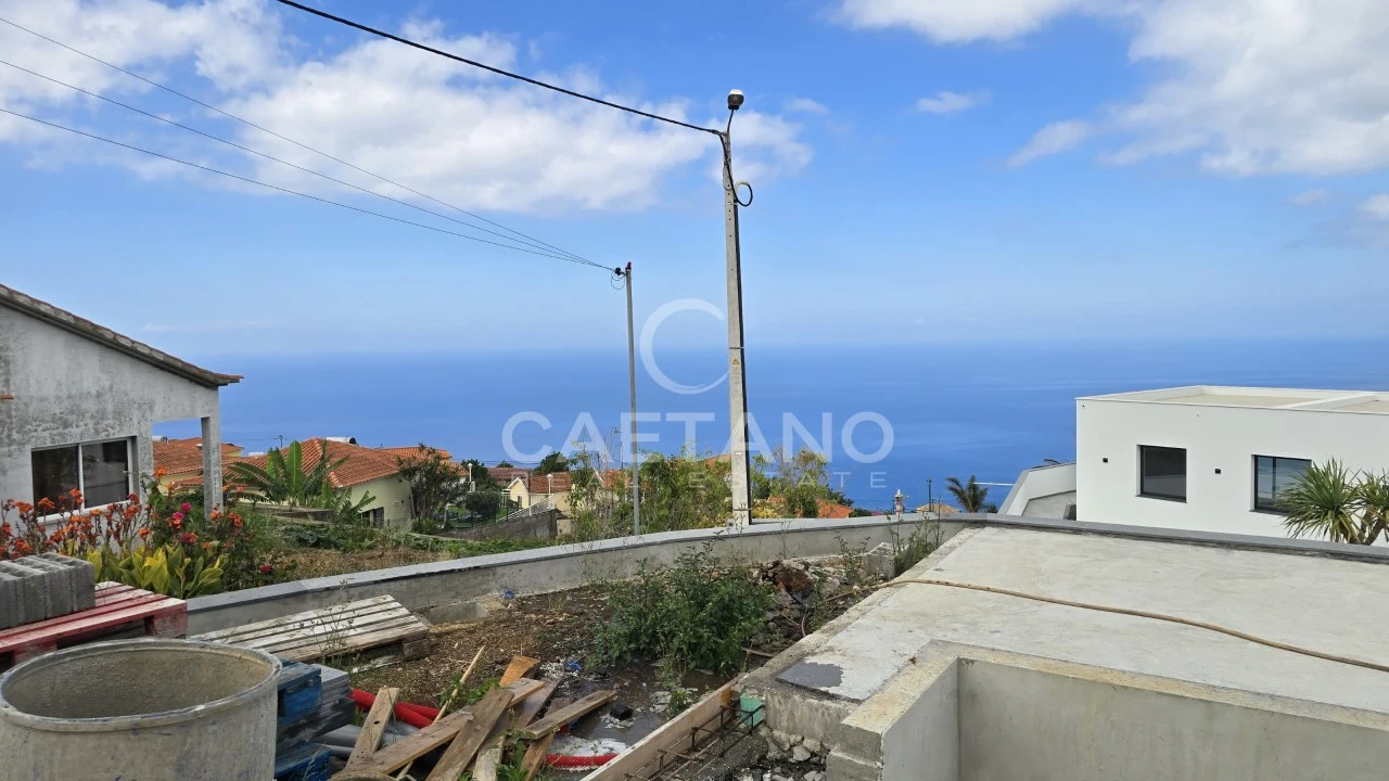 Moradia T4 para Venda em Arco da Calheta Foto 49