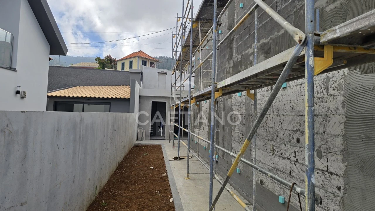 Moradia T4 para Venda em Arco da Calheta Foto 83