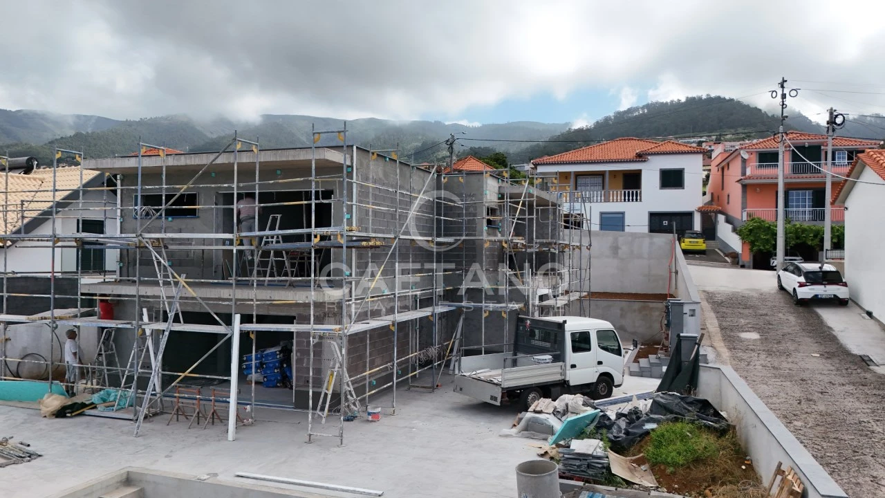Moradia T4 para Venda em Arco da Calheta Foto 90