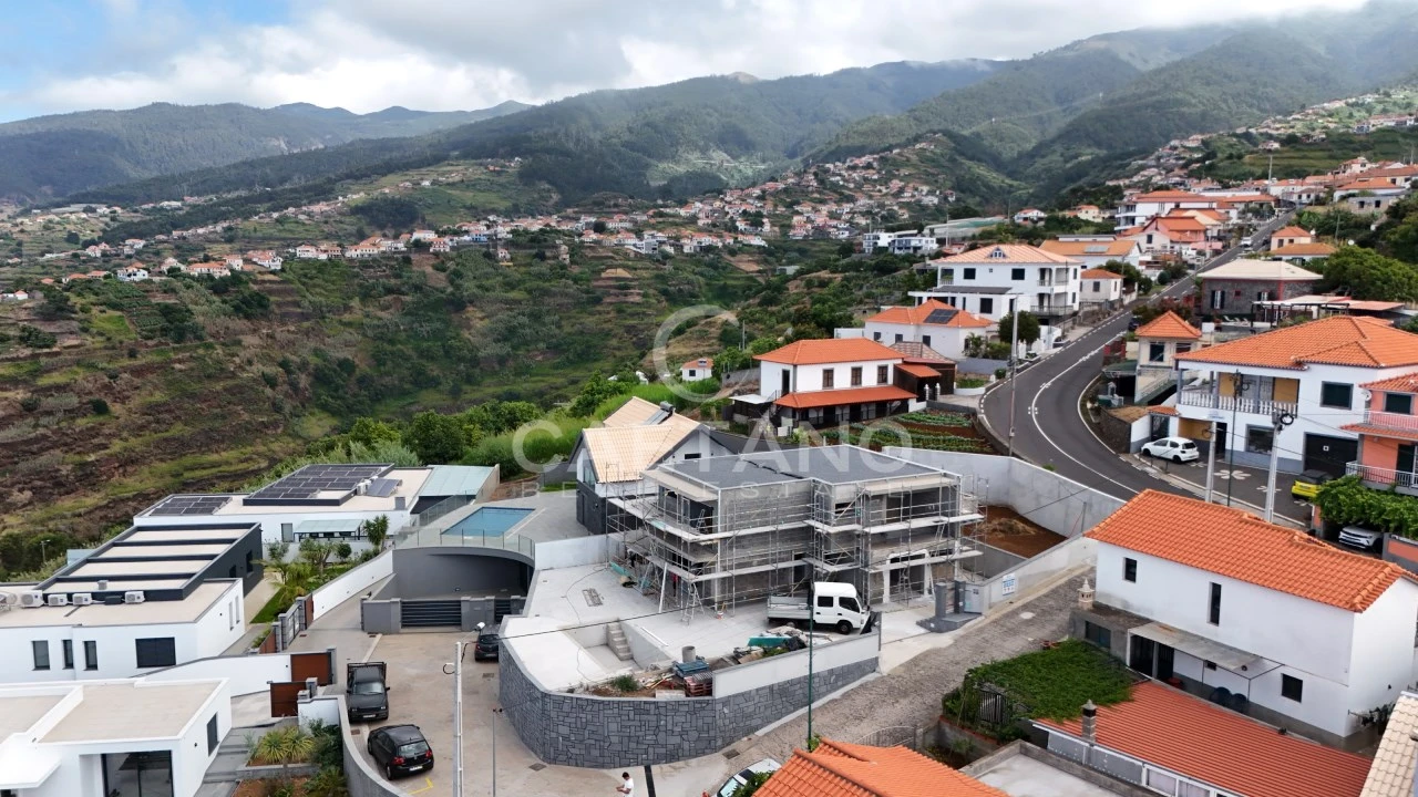 Moradia T4 para Venda em Arco da Calheta Foto 106