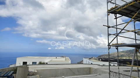 Moradia T4 para Venda em Arco da Calheta