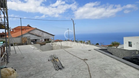 Moradia T4 para Venda em Arco da Calheta