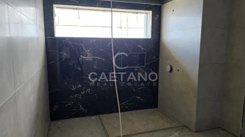 Moradia T4 para Venda em Arco da Calheta