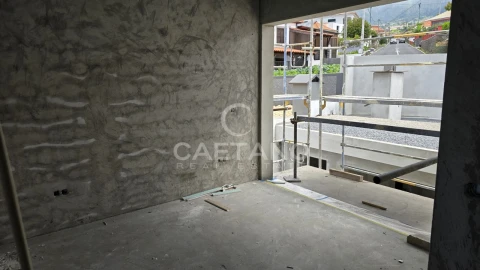 Moradia T4 para Venda em Arco da Calheta