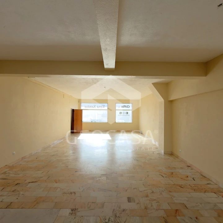 Loja para Arrendamento em Algueirão-Mem Martins Foto 3