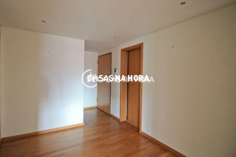 Apartamento T3 para Arrendamento em Matosinhos e Leça da Palmeira Foto 7