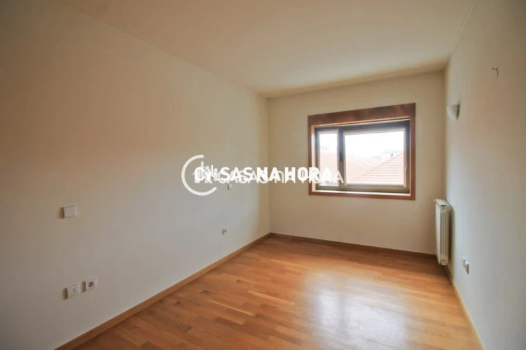 Apartamento T3 para Arrendamento em Matosinhos e Leça da Palmeira Foto 9