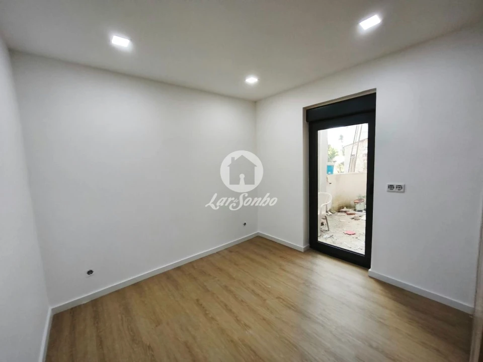 Apartamento T2 para Venda em Barroselas e Carvoeiro Foto 6
