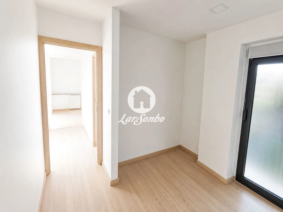 Apartamento T2 para Venda em Barroselas e Carvoeiro Foto 17
