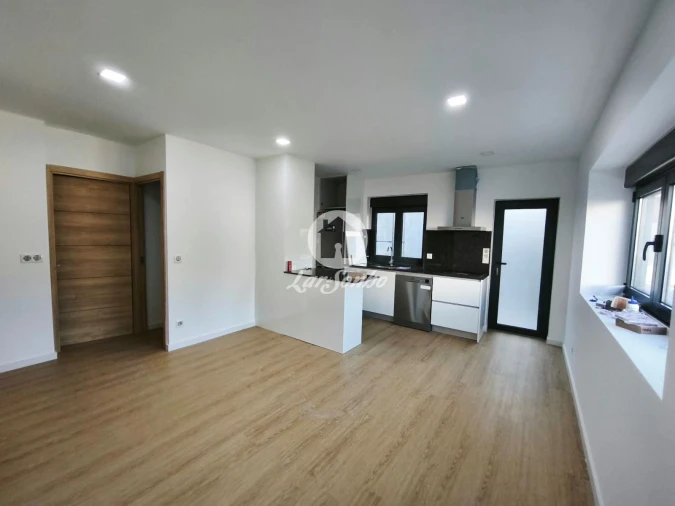 Apartamento T2 para Venda em Barroselas e Carvoeiro Foto 10