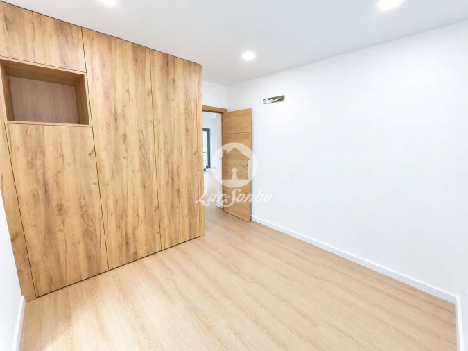 Apartamento T2 para Venda em Barroselas e Carvoeiro Foto 34