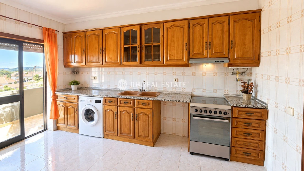 Apartamento T3 para Arrendamento em Tavarede Foto 9