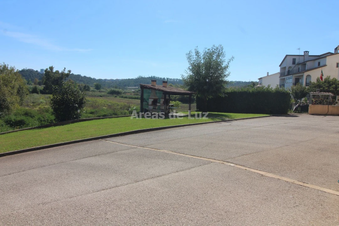 Apartamento T3 para Arrendamento em Marrazes e Barosa Foto 2