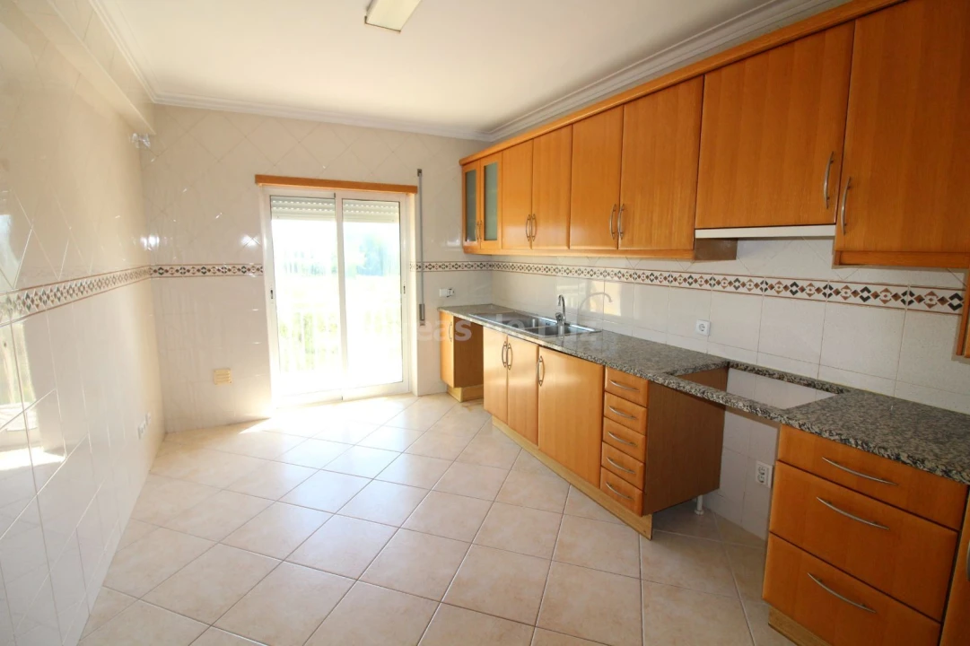 Apartamento T3 para Arrendamento em Marrazes e Barosa Foto 12