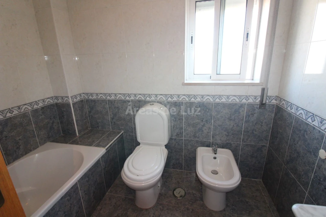 Apartamento T3 para Arrendamento em Marrazes e Barosa Foto 15