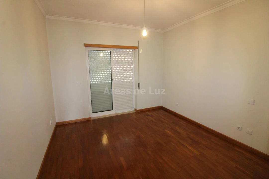 Apartamento T3 para Arrendamento em Marrazes e Barosa Foto 16