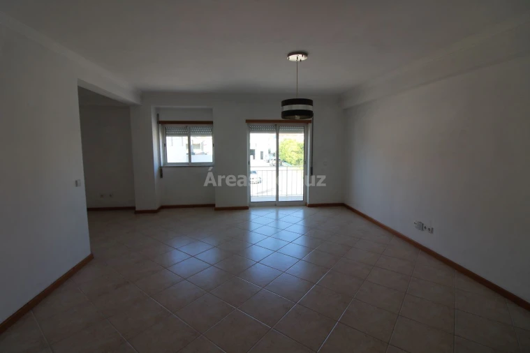 Apartamento T3 para Arrendamento em Marrazes e Barosa Foto 9