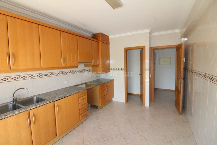 Apartamento T3 para Arrendamento em Marrazes e Barosa Foto 11