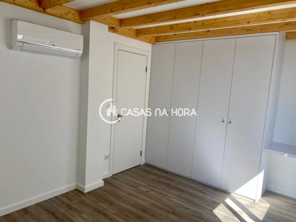 Apartamento T1 para Arrendamento em Caparica e Trafaria Foto 6