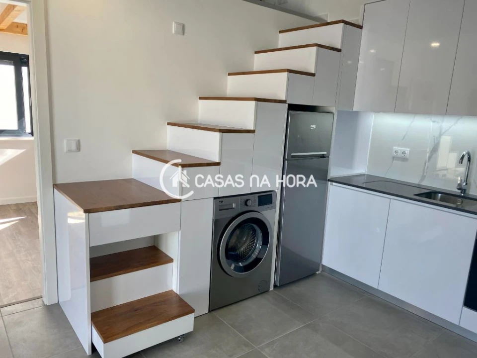 Apartamento T1 para Arrendamento em Caparica e Trafaria Foto 5