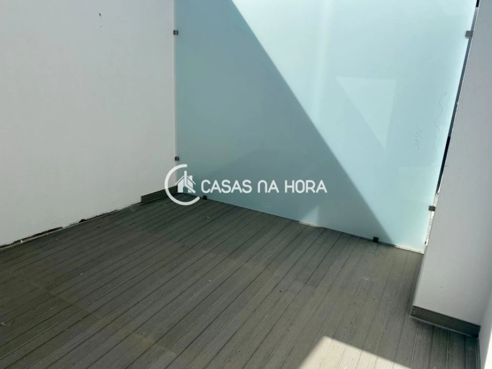 Apartamento T1 para Arrendamento em Caparica e Trafaria Foto 16