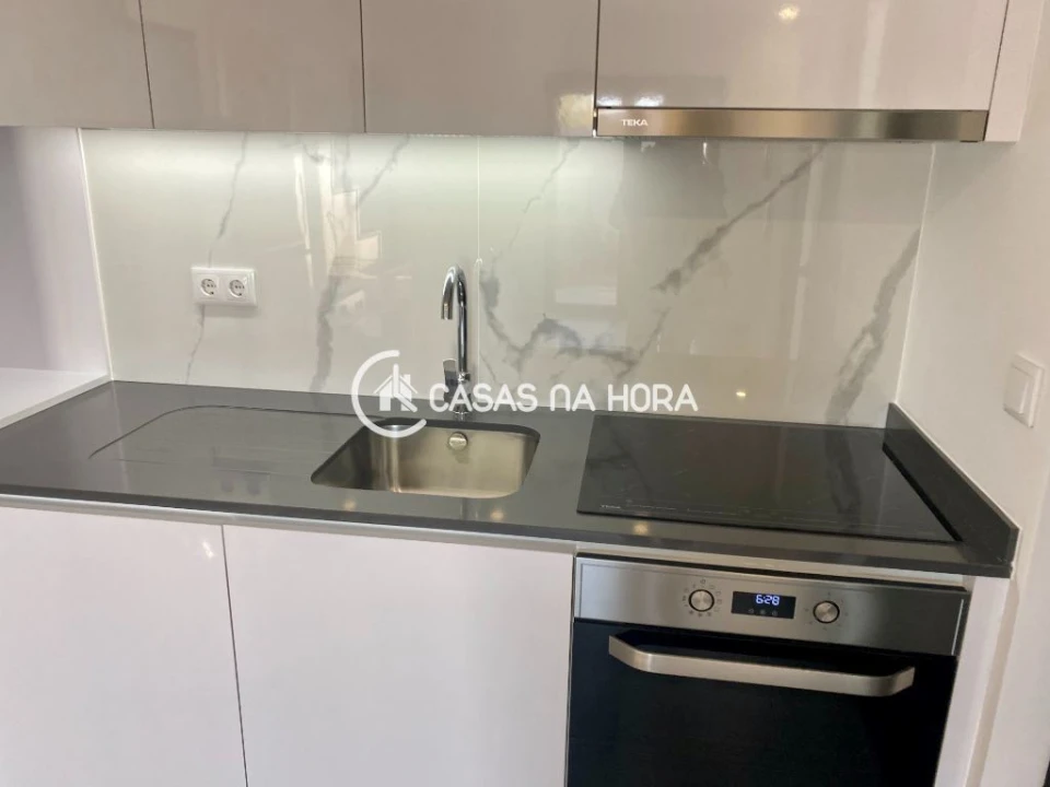 Apartamento T1 para Arrendamento em Caparica e Trafaria Foto 3