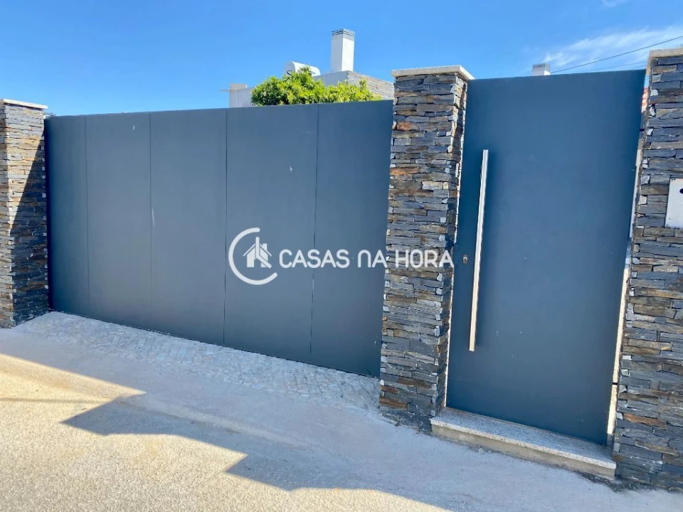 Apartamento T1 para Arrendamento em Caparica e Trafaria Foto 20