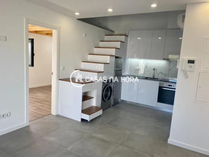 Apartamento T1 para Arrendamento em Caparica e Trafaria Foto 2