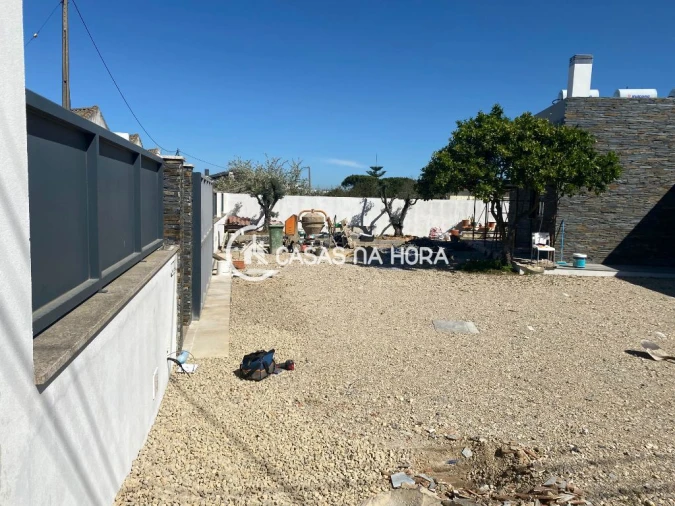 Apartamento T1 para Arrendamento em Caparica e Trafaria Foto 25