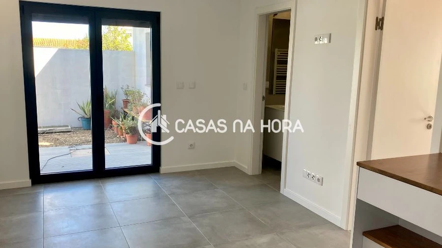 Apartamento T1 para Arrendamento em Caparica e Trafaria