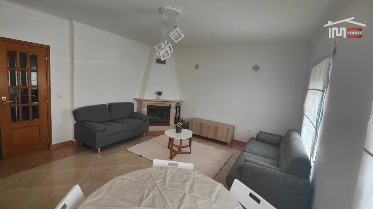 Apartamento T2 para Arrendamento em Atalaia e Alto Estanqueiro-Jardia Foto 4