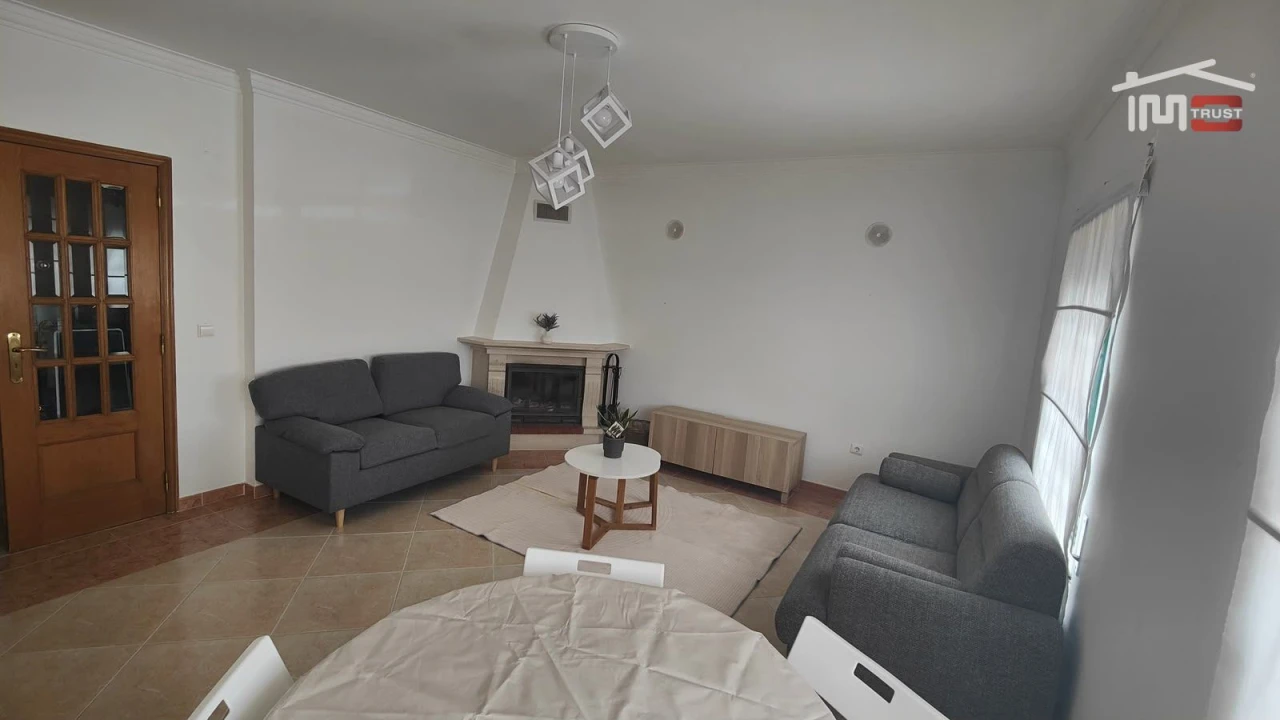 Apartamento T2 para Arrendamento em Atalaia e Alto Estanqueiro-Jardia Foto 26