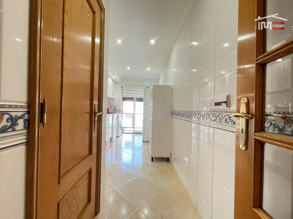 Apartamento T2 para Arrendamento em Atalaia e Alto Estanqueiro-Jardia Foto 3