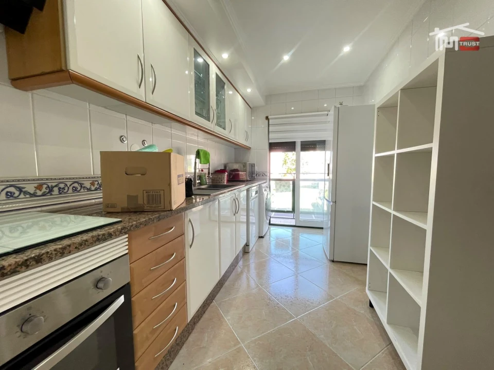 Apartamento T2 para Arrendamento em Atalaia e Alto Estanqueiro-Jardia Foto 10