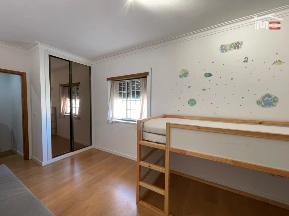 Apartamento T2 para Arrendamento em Atalaia e Alto Estanqueiro-Jardia Foto 25