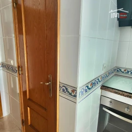Apartamento T2 para Arrendamento em Atalaia e Alto Estanqueiro-Jardia