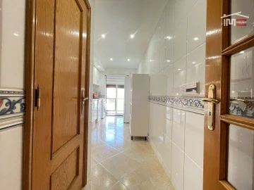Apartamento T2 para Arrendamento em Atalaia e Alto Estanqueiro-Jardia