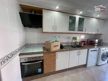 Apartamento T2 para Arrendamento em Atalaia e Alto Estanqueiro-Jardia