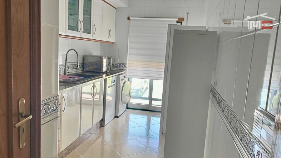 Apartamento T2 para Arrendamento em Atalaia e Alto Estanqueiro-Jardia Foto 2